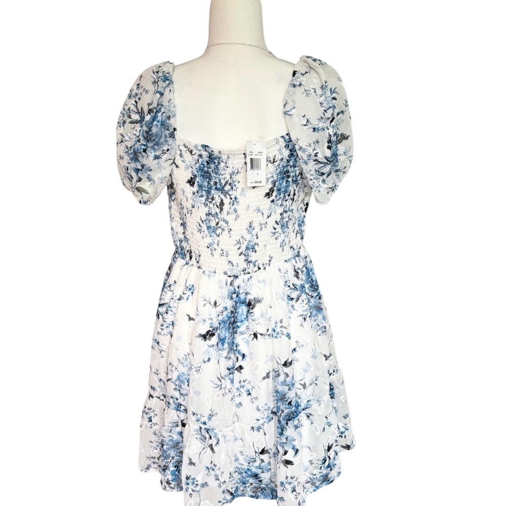 Emerald Sundae Blue and White Floral Sweetheart Neckline Cottage Midi Dress NWT - Picture 4 of 7